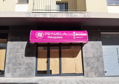 Capota fija instalada en peluquría Pravela