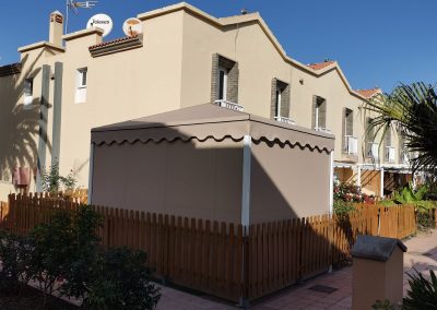 Instalación de toldo fijo