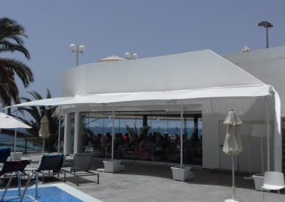 Instalación de toldo fijo