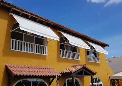 Instalación del Toldo Punto Recto